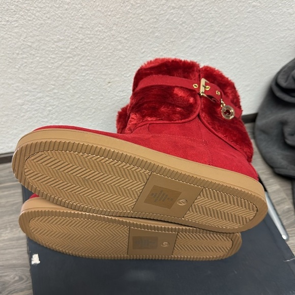 GBG Red Buckle Accent Cushioned Adlea Ankle Boots - Picture 3 of 5